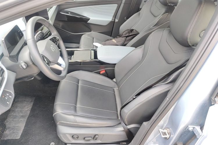 Used Volkswagen ID.4 X 2025 Smart Version Pure & Intelligent Enjoyment Edition Left Front Seat