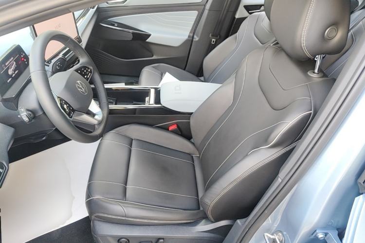 Used Volkswagen ID.4 X 2025 Smart Version Pure & Intelligent Enjoyment Edition Left Front Seat