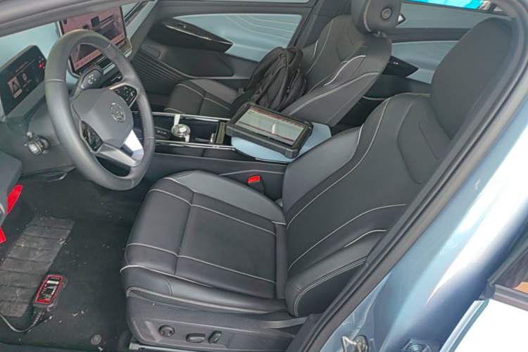 Used Volkswagen ID.4 X 2025 Smart Version Pure & Intelligent Enjoyment Edition Left Front Seat