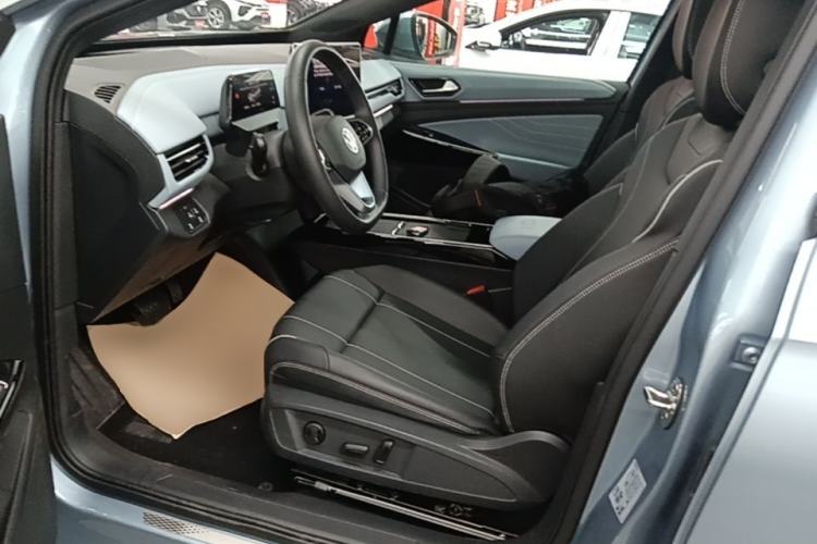 Used Volkswagen ID.4 X 2025 Smart Version Pure & Intelligent Enjoyment Edition Left Front Seat