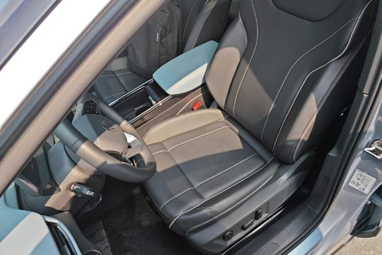 Used Volkswagen ID.4 X 2025 Smart Version Pure & Intelligent Enjoyment Edition Left Front Seat