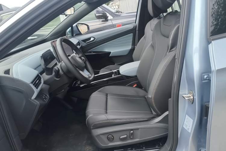 Used Volkswagen ID.4 X 2025 Smart Version Pure & Intelligent Enjoyment Edition Left Front Seat