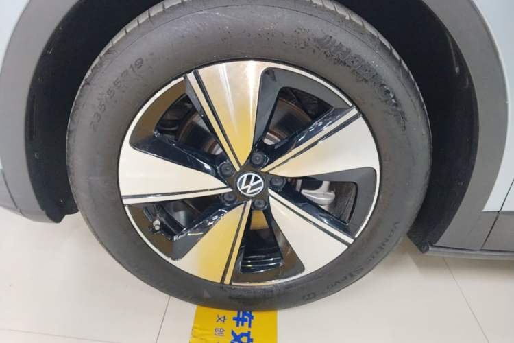 Used Volkswagen ID.4 X 2025 Smart Version Pure & Intelligent Enjoyment Edition Left Front Wheel Hub