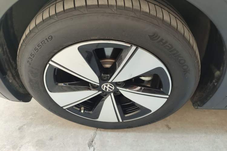 Used Volkswagen ID.4 X 2025 Smart Version Pure & Intelligent Enjoyment Edition Left Front Wheel Hub
