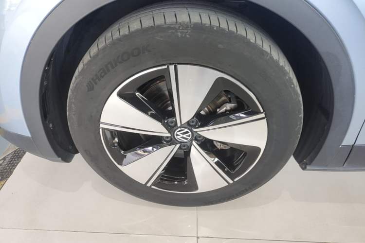 Used Volkswagen ID.4 X 2025 Smart Version Pure & Intelligent Enjoyment Edition Left Front Wheel Hub