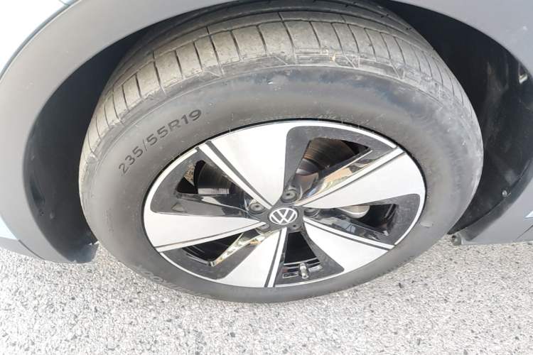 Used Volkswagen ID.4 X 2025 Smart Version Pure & Intelligent Enjoyment Edition Left Front Wheel Hub
