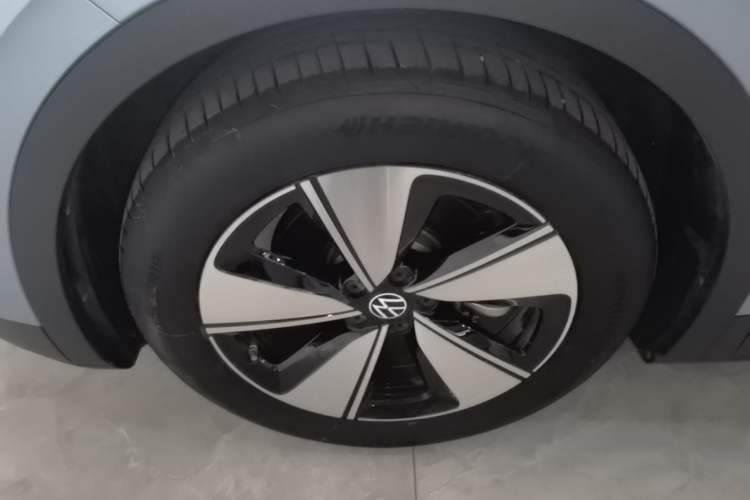 Used Volkswagen ID.4 X 2025 Smart Version Pure & Intelligent Enjoyment Edition Left Front Wheel Hub