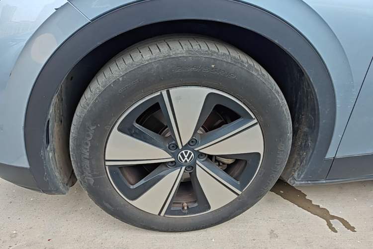Used Volkswagen ID.4 X 2025 Smart Version Pure & Intelligent Enjoyment Edition Left Front Wheel Hub