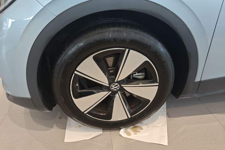 Used Volkswagen ID.4 X 2025 Smart Version Pure & Intelligent Enjoyment Edition Left Front Wheel Hub