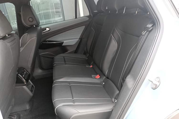 Used Volkswagen ID.4 X 2025 Smart Version Pure & Intelligent Enjoyment Edition Left Rear Seat