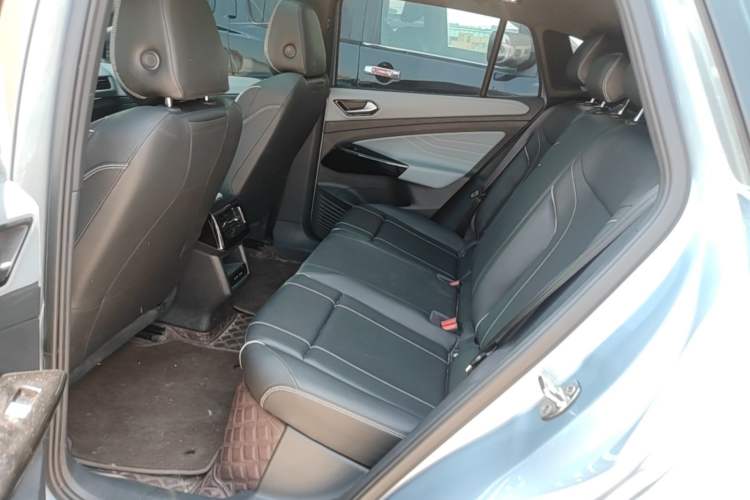 Used Volkswagen ID.4 X 2025 Smart Version Pure & Intelligent Enjoyment Edition Left Rear Seat