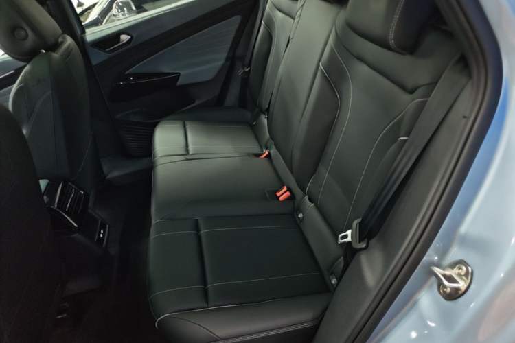 Used Volkswagen ID.4 X 2025 Smart Version Pure & Intelligent Enjoyment Edition Left Rear Seat