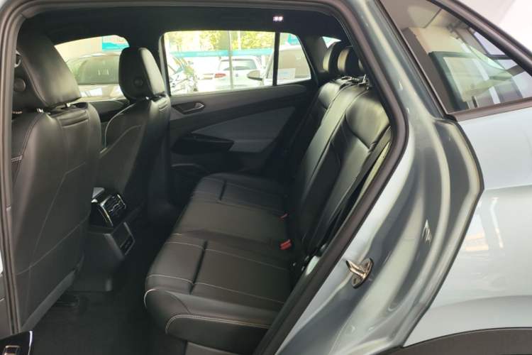Used Volkswagen ID.4 X 2025 Smart Version Pure & Intelligent Enjoyment Edition Left Rear Seat