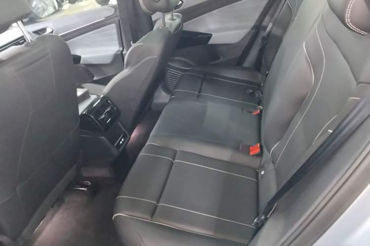Used Volkswagen ID.4 X 2025 Smart Version Pure & Intelligent Enjoyment Edition Left Rear Seat