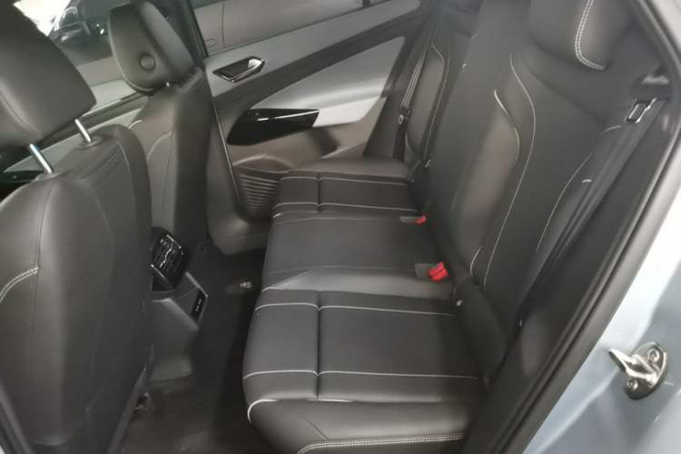 Used Volkswagen ID.4 X 2025 Smart Version Pure & Intelligent Enjoyment Edition Left Rear Seat
