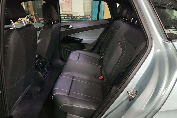 Used Volkswagen ID.4 X 2025 Smart Version Pure & Intelligent Enjoyment Edition Left Rear Seat
