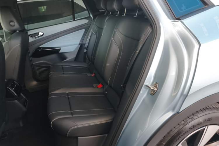 Used Volkswagen ID.4 X 2025 Smart Version Pure & Intelligent Enjoyment Edition Left Rear Seat