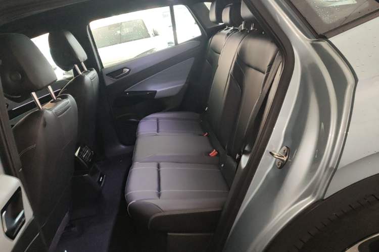 Used Volkswagen ID.4 X 2025 Revised Version Smart Edition Purely Intelligent Enjoyment Version Left Rear Seat