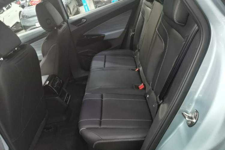 Used Volkswagen ID.4 X 2025 Smart Version Pure & Intelligent Enjoyment Edition Left Rear Seat