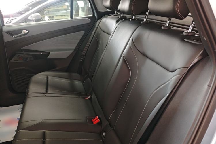 Used Volkswagen ID.4 X 2025 Smart Version Pure & Intelligent Enjoyment Edition Left Rear Seat