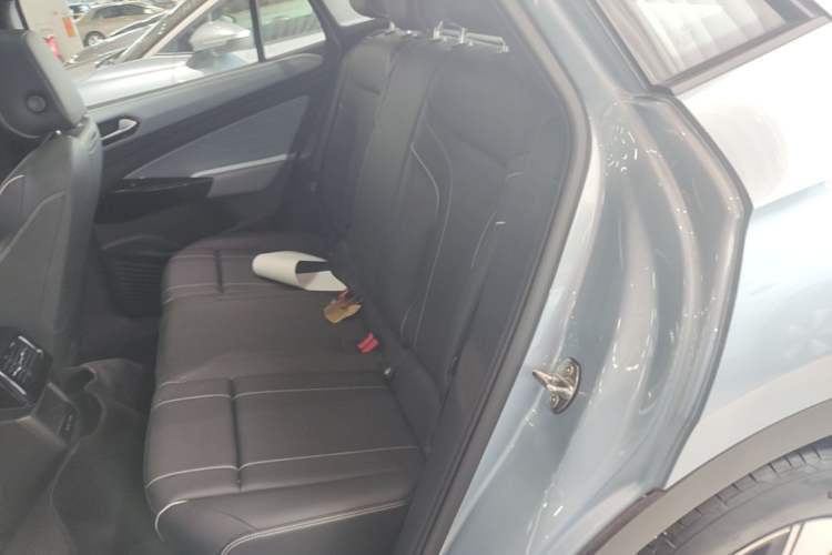 Used Volkswagen ID.4 X 2025 Smart Version Pure & Intelligent Enjoyment Edition Left Rear Seat