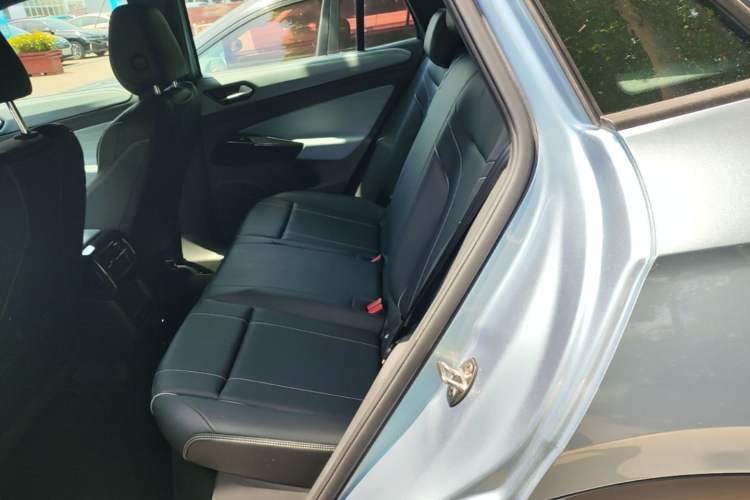 Used Volkswagen ID.4 X 2025 Smart Version Pure & Intelligent Enjoyment Edition Left Rear Seat