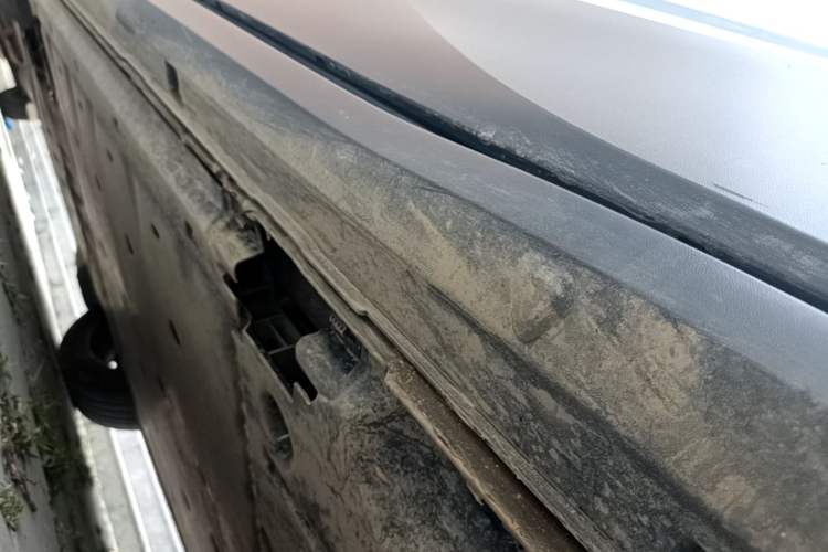 Used Volkswagen ID.4 X 2025 Smart Version Pure & Intelligent Enjoyment Edition Left Side Sill