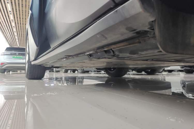 Used Volkswagen ID.4 X 2025 Smart Version Pure & Intelligent Enjoyment Edition Left Side Sill