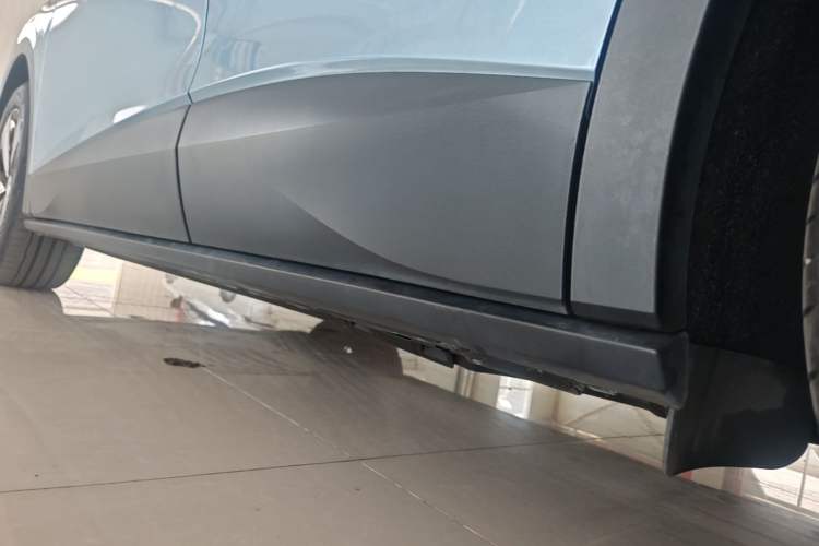 Used Volkswagen ID.4 X 2025 Smart Version Pure & Intelligent Enjoyment Edition Left Side Sill