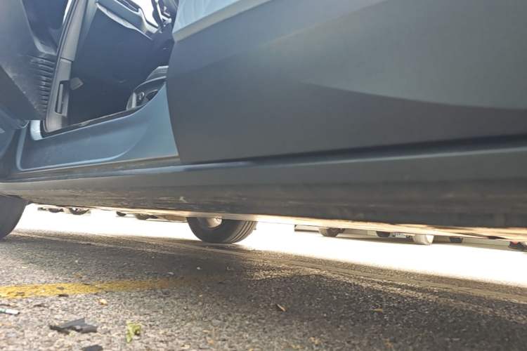Used Volkswagen ID.4 X 2025 Smart Version Pure & Intelligent Enjoyment Edition Left Side Sill