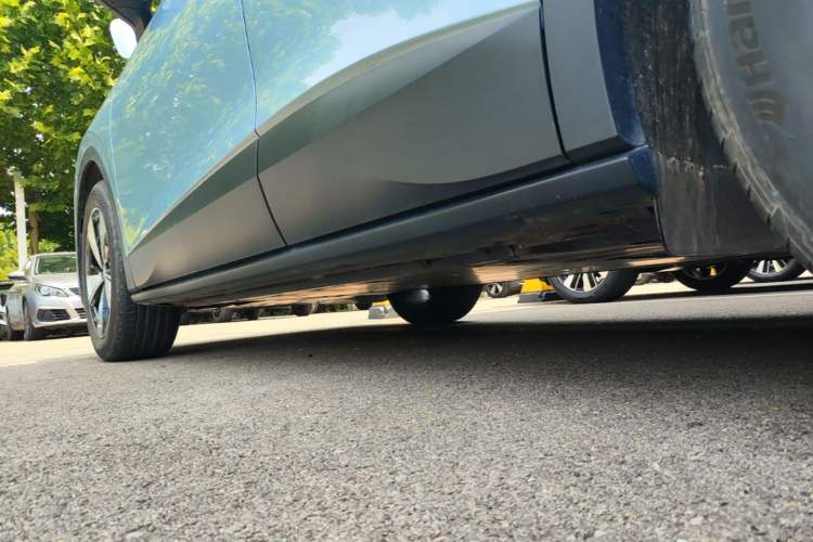 Used Volkswagen ID.4 X 2025 Smart Version Pure & Intelligent Enjoyment Edition Left Side Sill