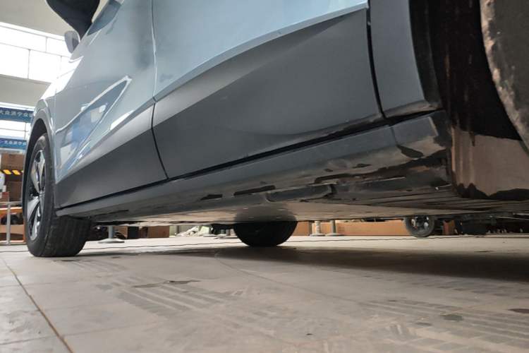 Used Volkswagen ID.4 X 2025 Smart Version Pure & Intelligent Enjoyment Edition Left Side Sill