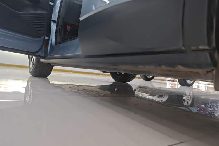 Used Volkswagen ID.4 X 2025 Smart Version Pure & Intelligent Enjoyment Edition Left Side Sill