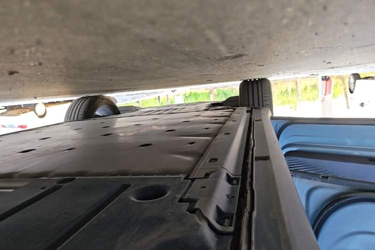 Used Volkswagen ID.4 X 2025 Smart Version Pure & Intelligent Enjoyment Edition Left Side Sill