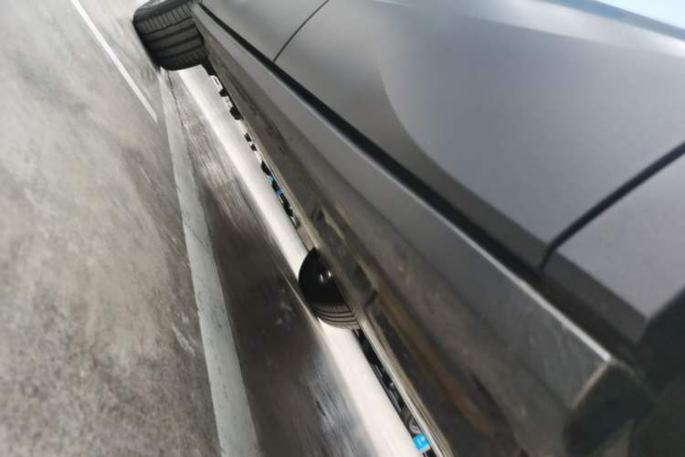 Used Volkswagen ID.4 X 2025 Smart Version Pure & Intelligent Enjoyment Edition Left Side Sill