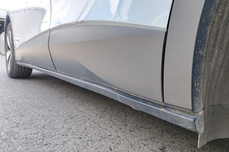 Used Volkswagen ID.4 X 2025 Smart Version Pure & Intelligent Enjoyment Edition Left Side Sill