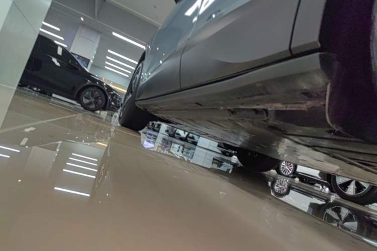 Used Volkswagen ID.4 X 2025 Smart Version Pure & Intelligent Enjoyment Edition Left Side Sill