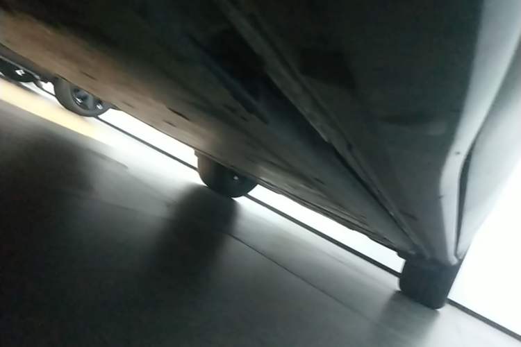 Used Volkswagen ID.4 X 2025 Smart Version Pure & Intelligent Enjoyment Edition Left Side Sill