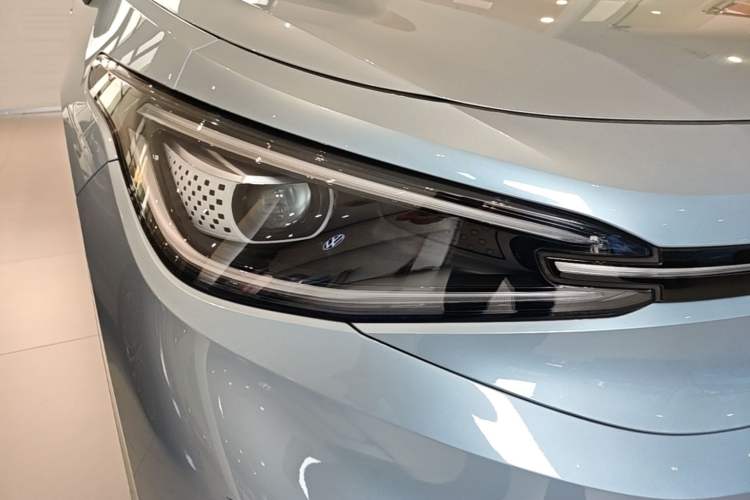 Used Volkswagen ID.4 X 2025 Smart Version Pure & Intelligent Enjoyment Edition Right Front Headlight