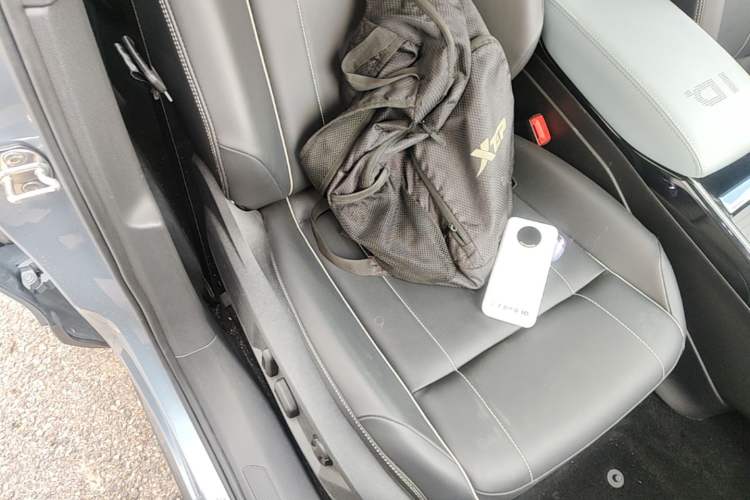 Used Volkswagen ID.4 X 2025 Smart Version Pure & Intelligent Enjoyment Edition Right Front Seat