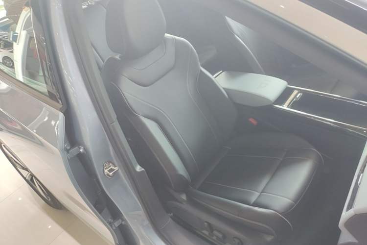 Used Volkswagen ID.4 X 2025 Smart Version Pure & Intelligent Enjoyment Edition Right Front Seat