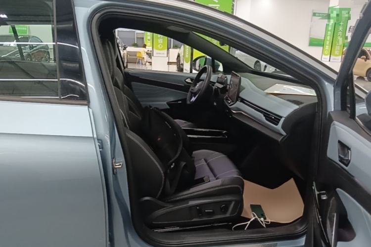 Used Volkswagen ID.4 X 2025 Smart Version Pure & Intelligent Enjoyment Edition Right Front Seat