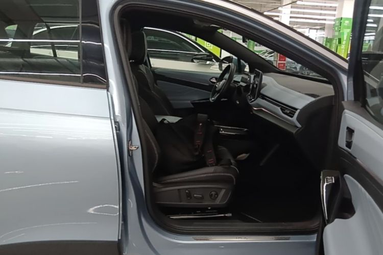 Used Volkswagen ID.4 X 2025 Smart Version Pure & Intelligent Enjoyment Edition Right Front Seat