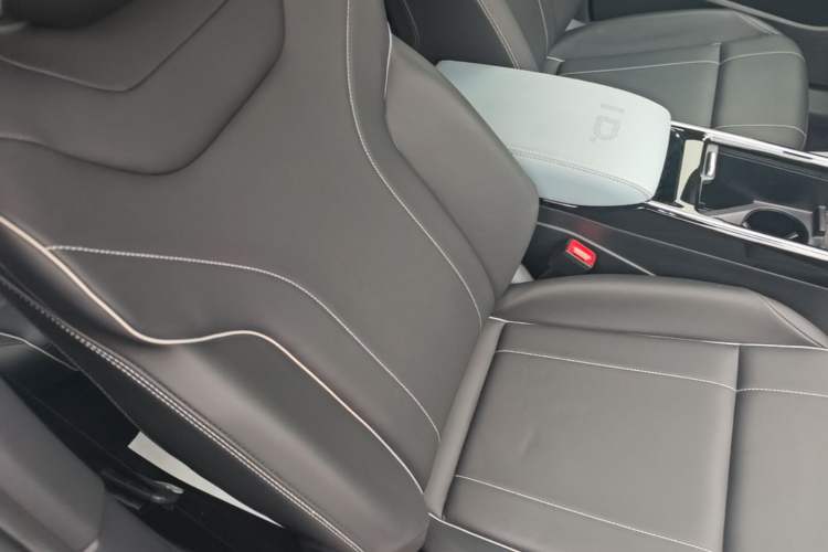 Used Volkswagen ID.4 X 2025 Smart Version Pure & Intelligent Enjoyment Edition Right Front Seat