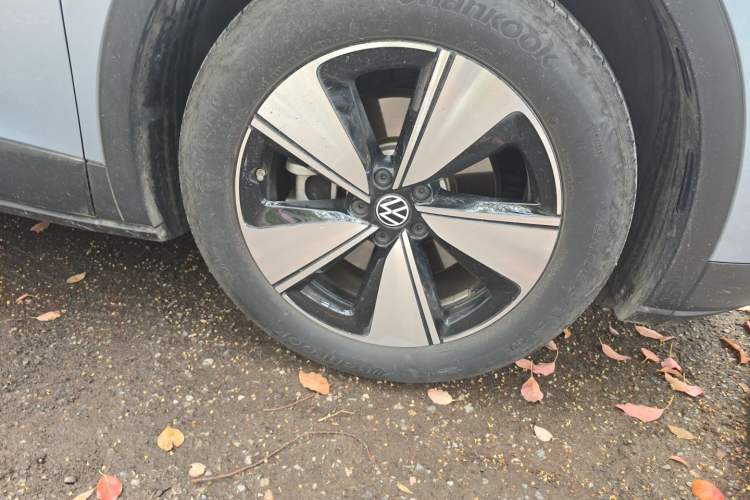 Used Volkswagen ID.4 X 2025 Smart Version Pure & Intelligent Enjoyment Edition Right Front Wheel Hub