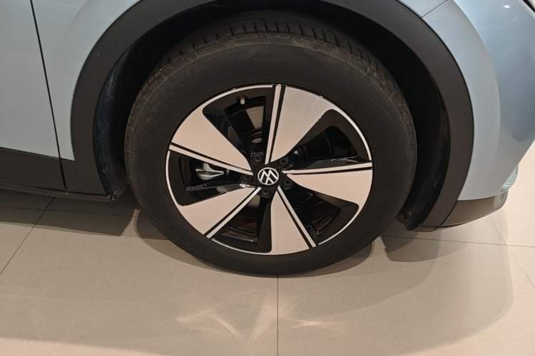 Used Volkswagen ID.4 X 2025 Smart Version Pure & Intelligent Enjoyment Edition Right Front Wheel Hub