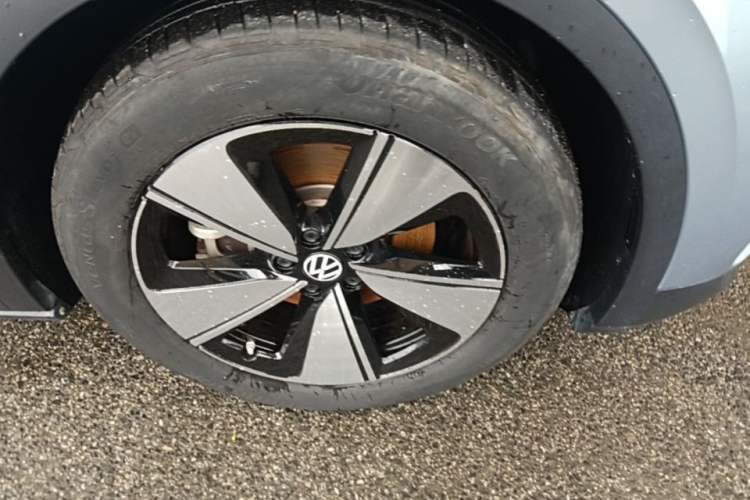 Used Volkswagen ID.4 X 2025 Smart Version Pure & Intelligent Enjoyment Edition Right Front Wheel Hub