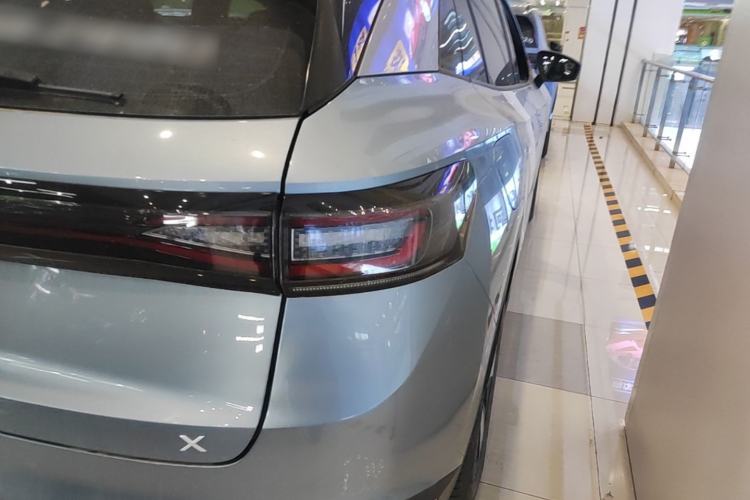 Used Volkswagen ID.4 X 2025 Smart Version Pure & Intelligent Enjoyment Edition Right Rear Taillight