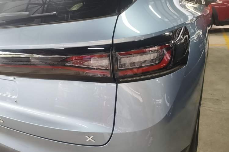 Used Volkswagen ID.4 X 2025 Smart Version Pure & Intelligent Enjoyment Edition Right Rear Taillight