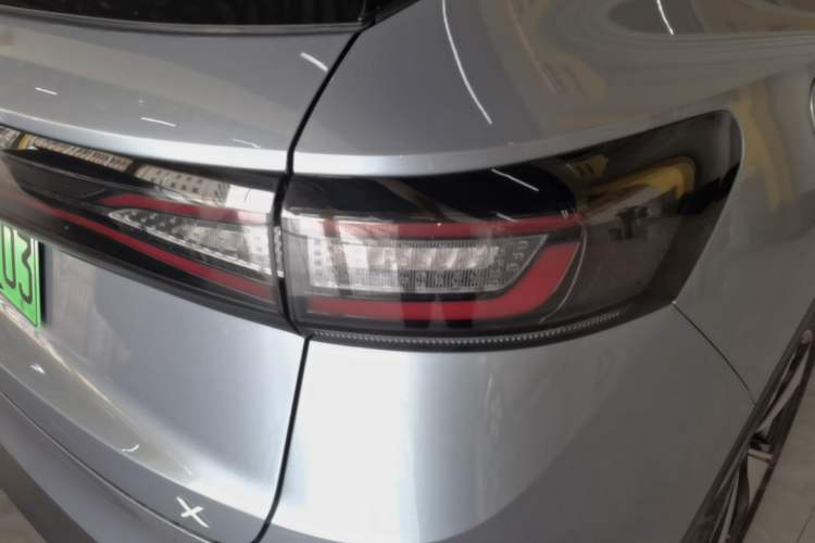 Used Volkswagen ID.4 X 2025 Smart Version Pure & Intelligent Enjoyment Edition Right Rear Taillight